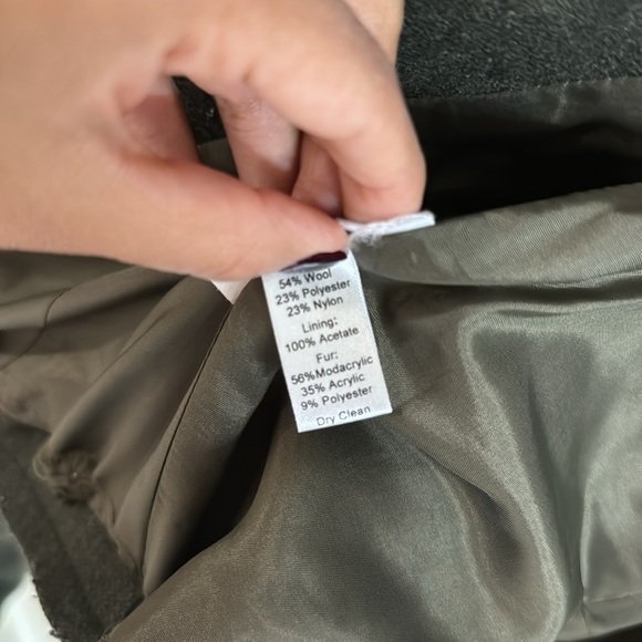 Blazer - Picture 4 of 5